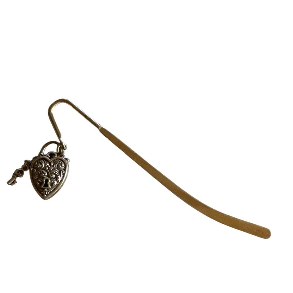 Elegant Silver Heart Bookmark (Brighton?)